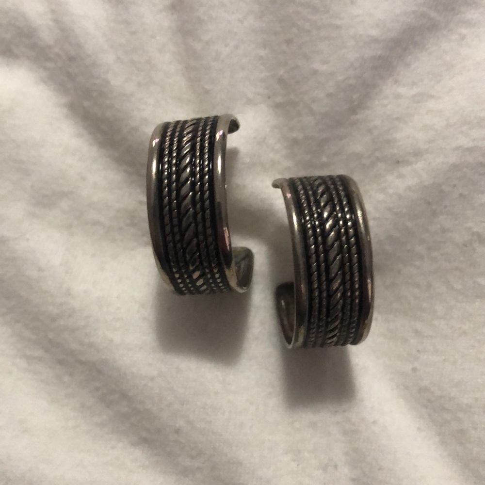 💠earring for sale / 3 pairs for 8 dollars